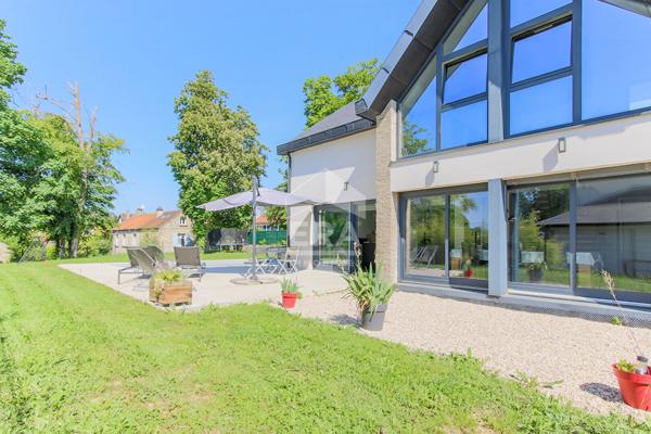 Propriété contemporaine - Parc du Château de Crespières