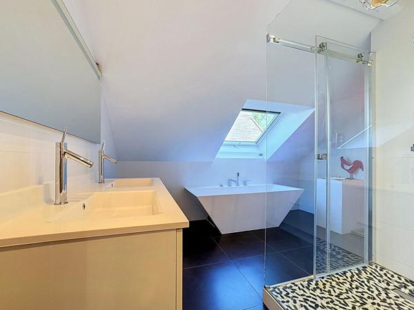 Maison d'architecte de 6/7P sur 10.56 ares Hangenbieten