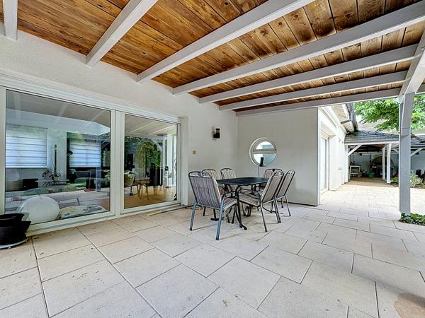 Maison d'architecte de 6/7P sur 10.56 ares Hangenbieten