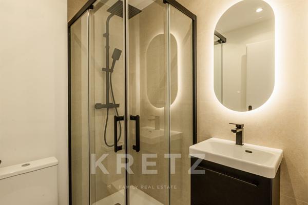 Cannes Marina – Appartement 4 pièces rénové avec vue golf et Marina à MANDELIEU LA NAPOULE