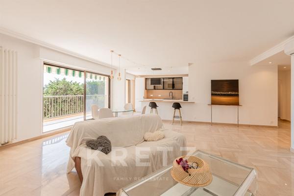 Cannes Marina – Appartement 4 pièces rénové avec vue golf et Marina à MANDELIEU LA NAPOULE