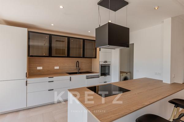 Cannes Marina – Appartement 4 pièces rénové avec vue golf et Marina à MANDELIEU LA NAPOULE