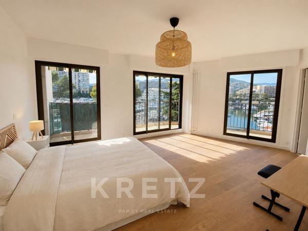 Cannes Marina – Appartement 4 pièces rénové avec vue golf et Marina à MANDELIEU LA NAPOULE