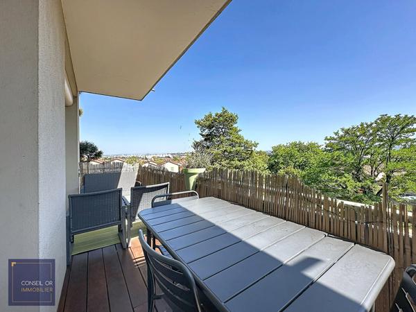 Appartement T3 + Cave et place de parking , Oullins pierre benite