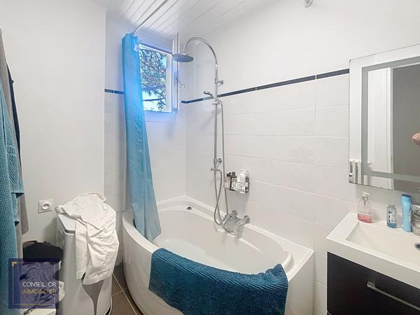 Appartement T3 + Cave et place de parking , Oullins pierre benite