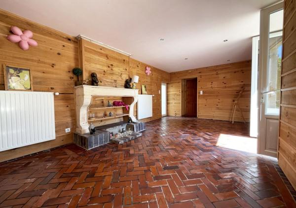 Belle propriété de 325² sur une parcelle de 3 660m²