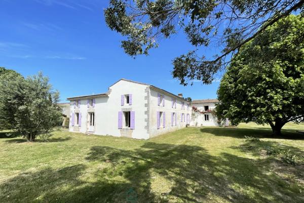 Belle propriété de 325² sur une parcelle de 3 660m²