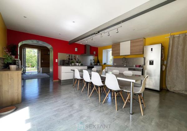 Belle propriété de 325² sur une parcelle de 3 660m²