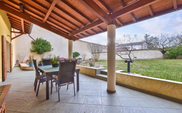 Maison à vendre    5 pièces • 183 m2 Charly