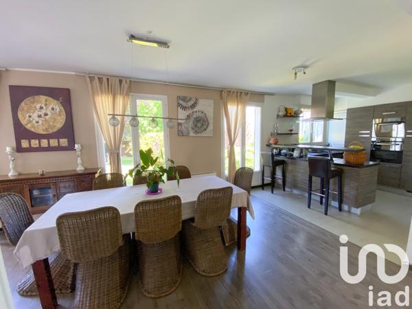 Maison à vendre 6 pièces 138 m² Boissise-le-Roi