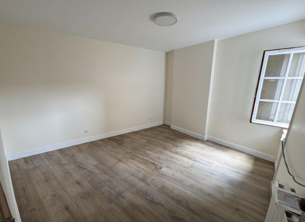 Appartement Veuzain Sur Loire 4 pièce(s) 75 m2