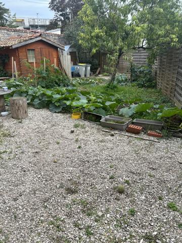 DIJON CARRIERES BACQUIN : APPARTEMENT T2 TERRASSE JARDIN