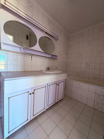 Appartement au dernier étage sans vis à vis avec garage