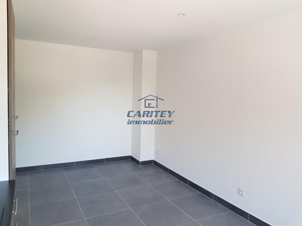 APPARTEMENT F1 - GRANGES LA VILLE