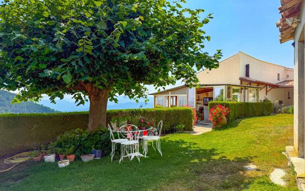 Maison à vendre    8 pièces •  Touët-de-l'Escarène