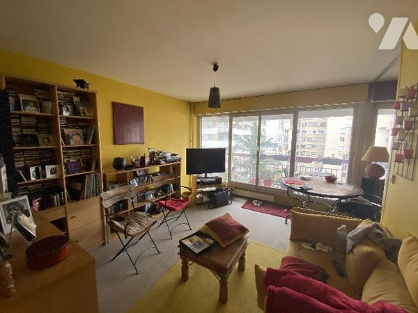 T2 PARIS 19e + cave