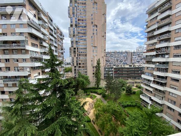 T2 PARIS 19e + cave