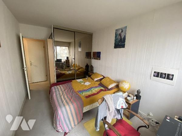 T2 PARIS 19e + cave