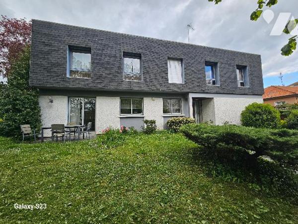 MAISON D ARCHITECTE 5 CHAMBRES