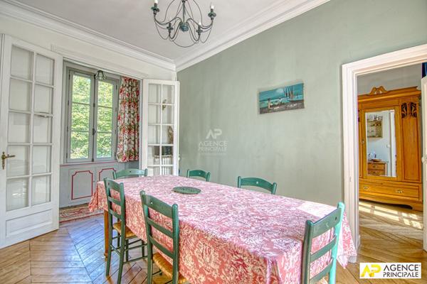 Versailles Chantiers Appartement 5 pièces 99.20 m² carrez- €770 000 ** - Référence 25398