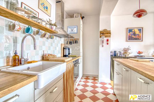 Versailles Notre-Dame Appartement 2 pièces 55 m² carrez situé au 4ème et dernier étage €455 000 ** - Référence 25447