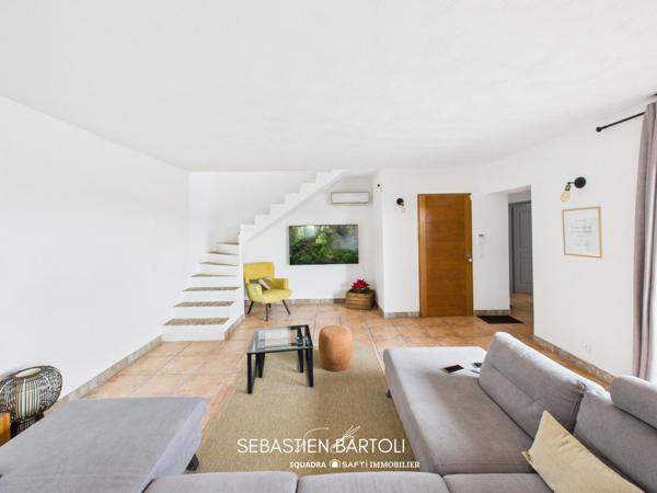 Villa individuelle avec vue mer et piscine