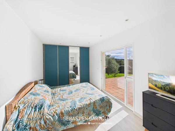 Villa individuelle avec vue mer et piscine