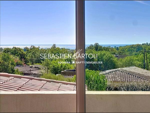 Villa individuelle avec vue mer et piscine