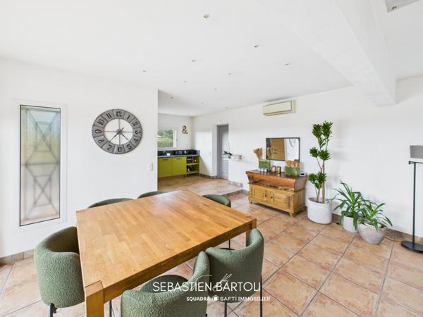 Villa individuelle avec vue mer et piscine