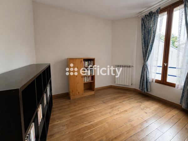Maison
         7 pièces
        - 128 m² Exclusivité 765 000 € *