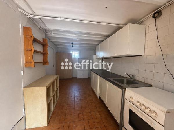 Maison
         7 pièces
        - 128 m² Exclusivité 765 000 € *
