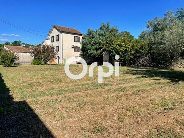 Maison à vendre    3 pièces •  Joyeuse