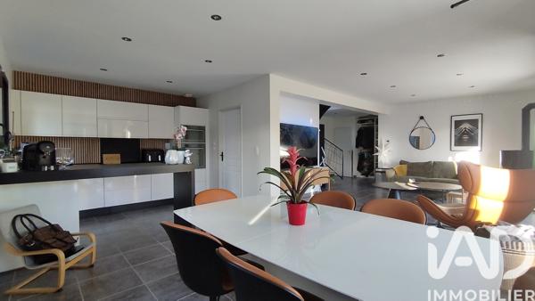 Maison à vendre 5 pièces 122 m² Grand-Couronne