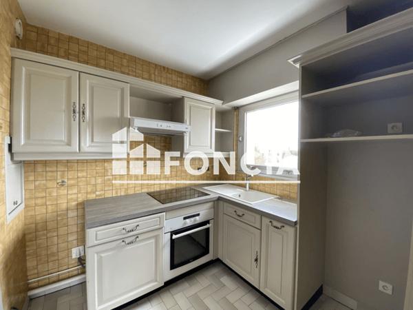 Location Appartement 2 pièces 46.4 m² - 21 AVENUE DAUPHINE Orleans 45100
