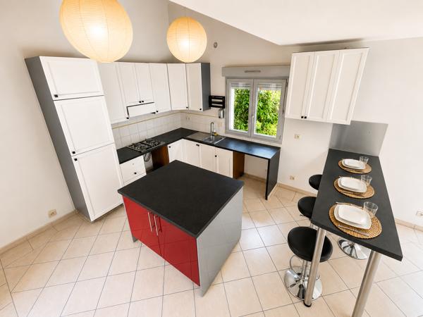 Maison T5 de 121 m² avec environnement exceptionnel et grand sous sol. - Leguevin (31490)