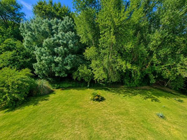 Maison T5 de 121 m² avec environnement exceptionnel et grand sous sol. - Leguevin (31490)