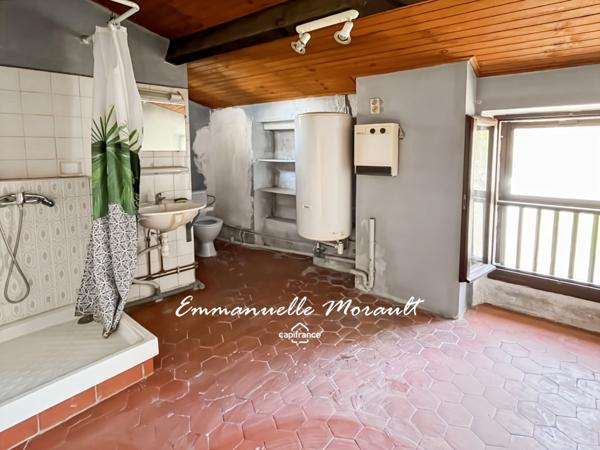 Maison de village à vendre 4 pièces BAGNOLS EN FORET (83)