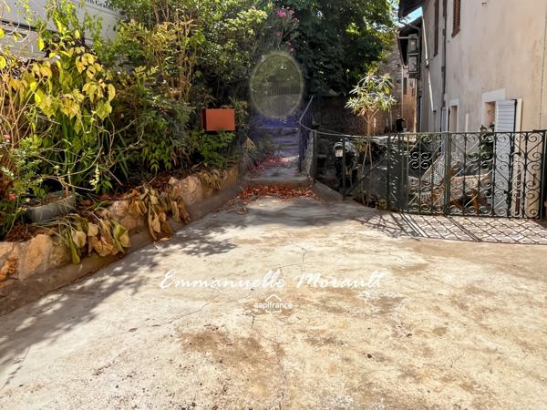 Maison de village à vendre 4 pièces BAGNOLS EN FORET (83)