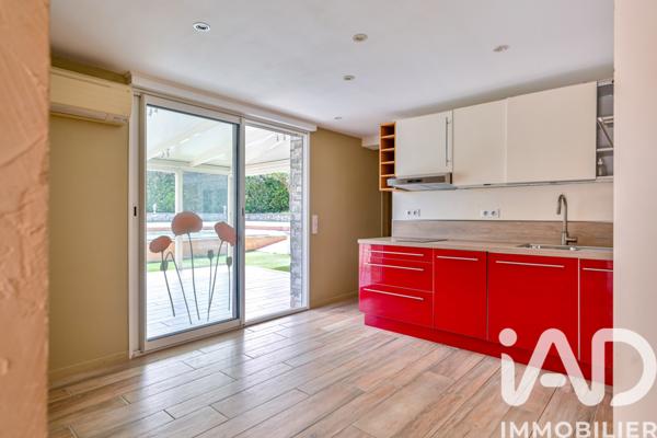 Maison à vendre 6 pièces 163 m² Cuges-les-Pins