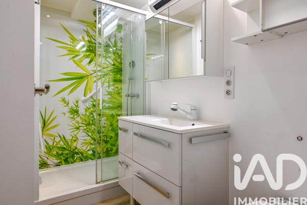 Maison à vendre 6 pièces 163 m² Cuges-les-Pins