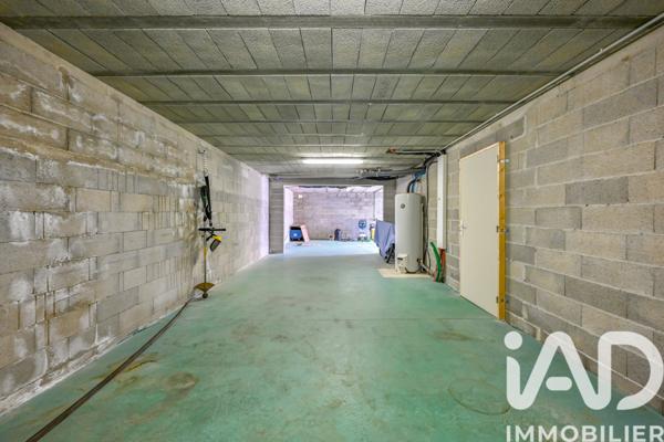 Maison à vendre 6 pièces 163 m² Cuges-les-Pins