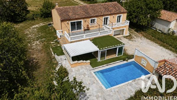 Maison à vendre 6 pièces 163 m² Cuges-les-Pins