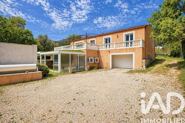 Maison à vendre 6 pièces 163 m² Cuges-les-Pins