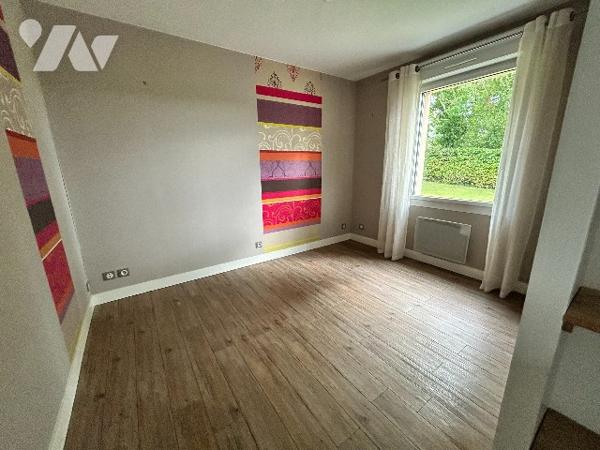 MAISON AVEC VUE IMPRENABLE SUR LA CATHEDRALE DE COUTANCES