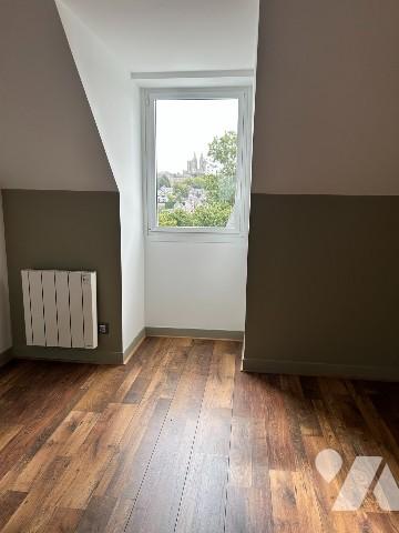 MAISON AVEC VUE IMPRENABLE SUR LA CATHEDRALE DE COUTANCES