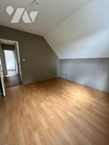 MAISON AVEC VUE IMPRENABLE SUR LA CATHEDRALE DE COUTANCES