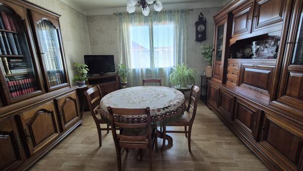 Périgueux (24000) Viager occupé ,dame 88 ans, bouquet 26320 € FAI ,rente 394 € appartement 2 chambres et garage Périgueux