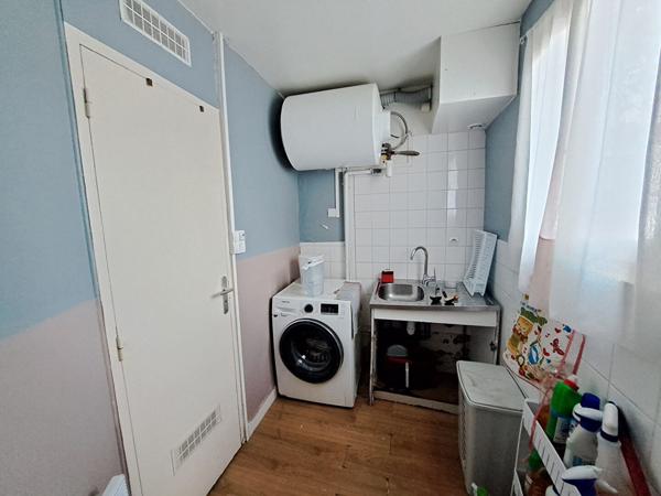 Appartement Mantes La Jolie grand 2 pièces de 45.48 m2 en centre ville de MANTES LA JOLIE