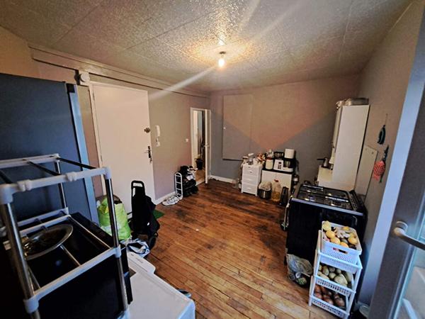 Appartement Mantes La Jolie grand 2 pièces de 45.48 m2 en centre ville de MANTES LA JOLIE