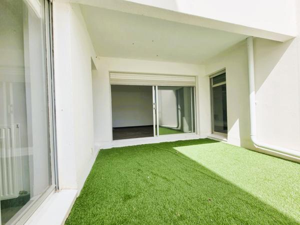 LES PERLIERES : T3 avec terrasse, cellier et parking s/sol